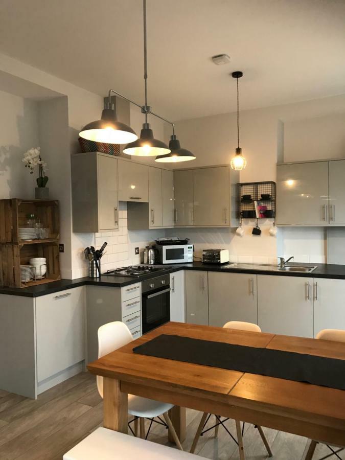 Wight View, Flat 2 Rosslyn House Apartment Swanage Bagian luar foto