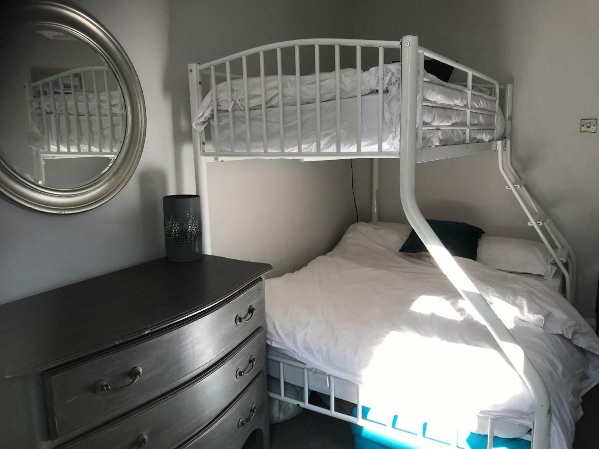 Wight View, Flat 2 Rosslyn House Apartment Swanage Bagian luar foto